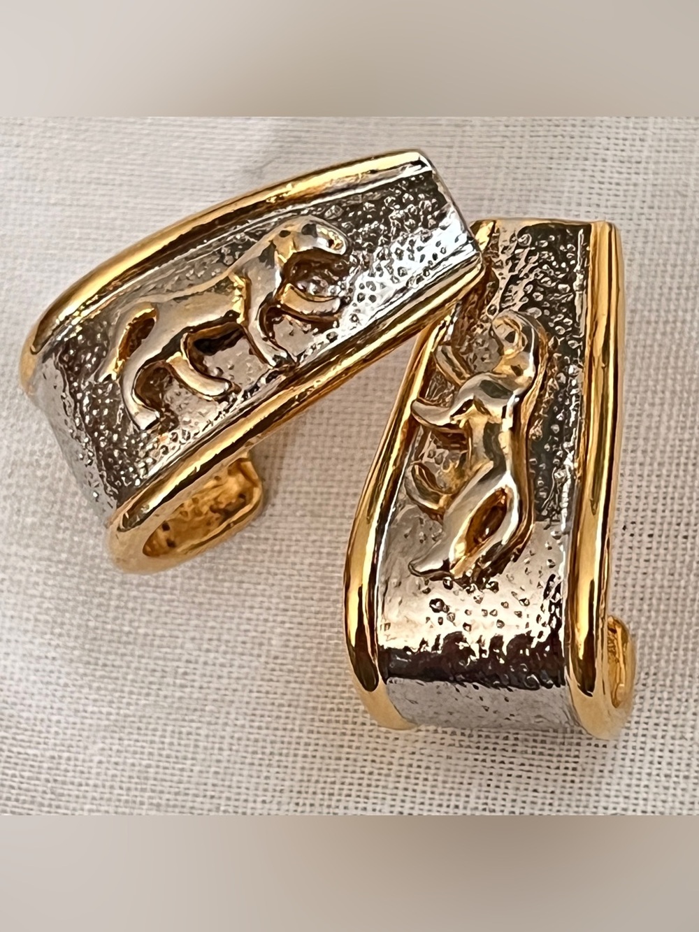 Vintage 10K Two Tone Gold Italy Panther J Hoop Earrings 14.78g Crown Hallmark